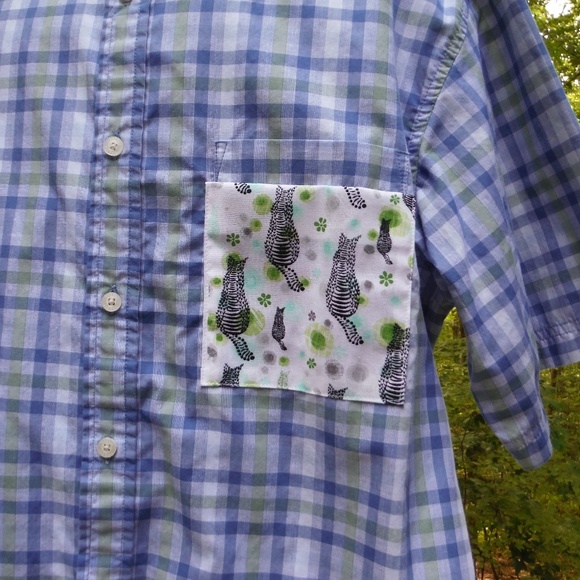 upcycled Tops - Cat Dreamin' Cool w Banded Collar, Short Sleeves
